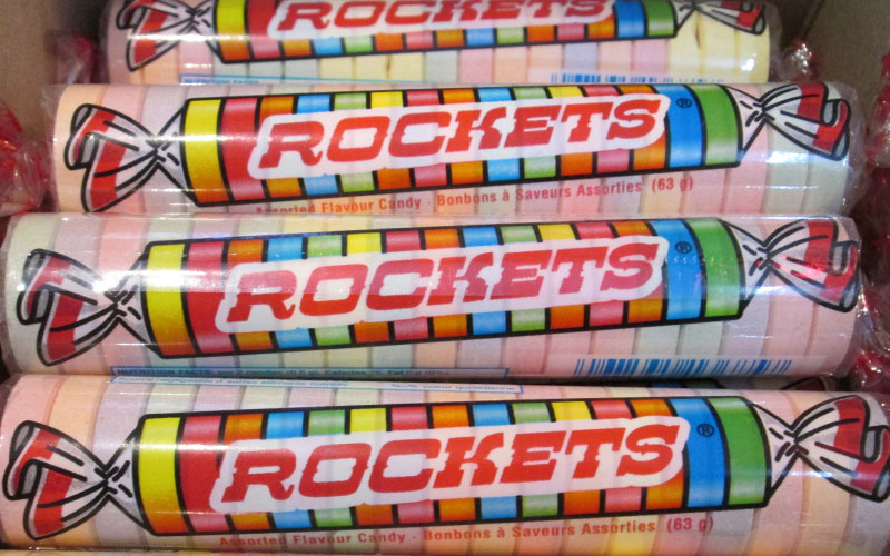 http://sweetfactorycandy.ca/wp-content/uploads/2013/04/candy-rockets.jpg